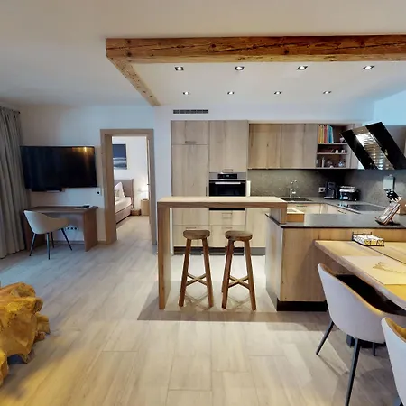 Aparthotel The Peak Hochkoenig 4*