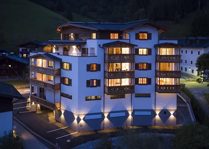 The Peak Hochkoenig 아파트호텔 4*